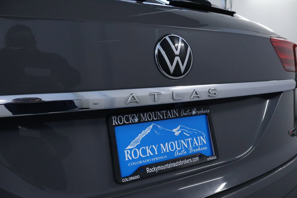 Used 2022 Volkswagen Atlas Cross Sport SE image 9