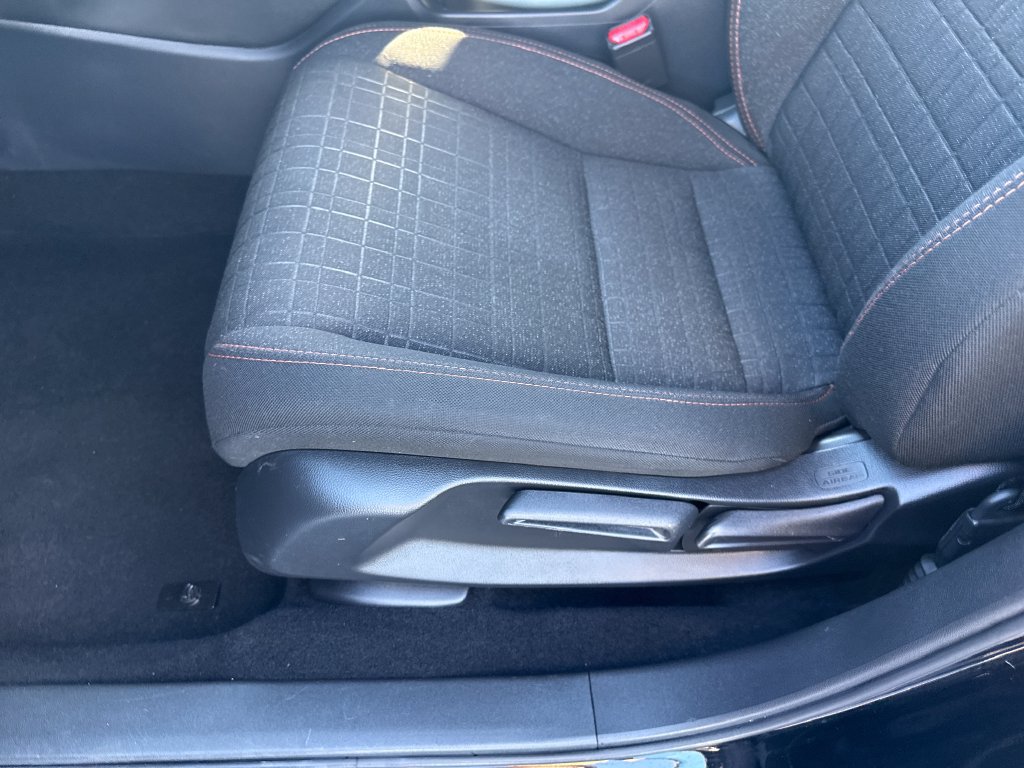 Certified 2025 Honda HR-V Sport image 11