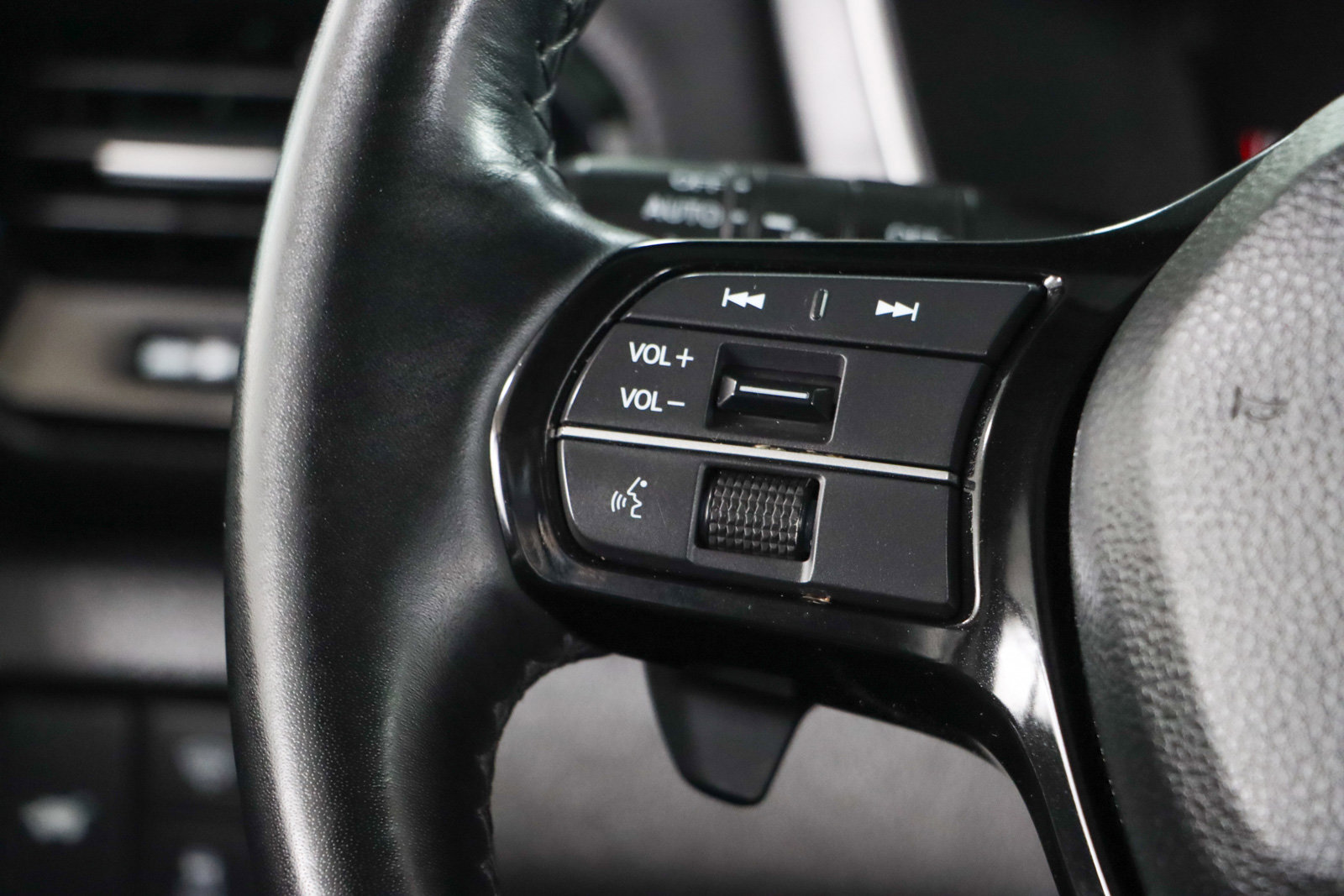Used 2025 Honda Pilot Elite image 13