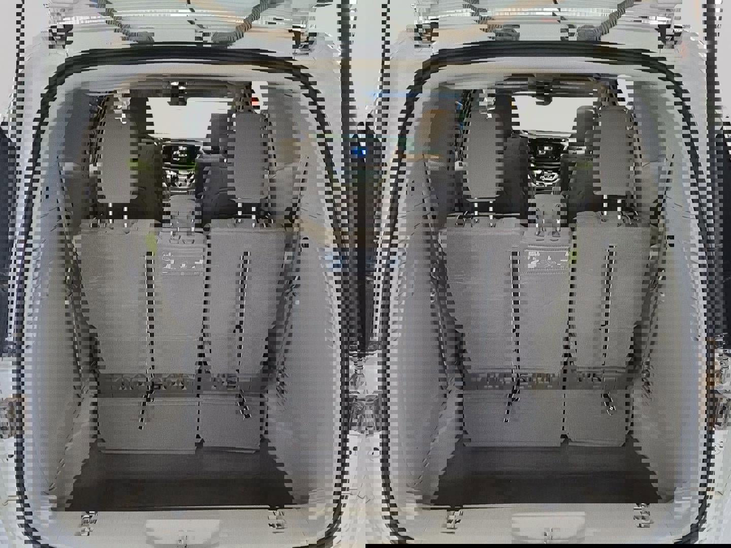 Used 2017 Chrysler Pacifica Touring image 20