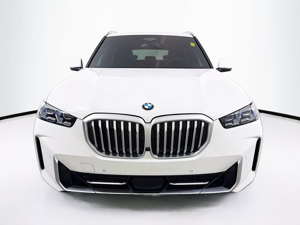 Used 2025 BMW X5 xDrive40i AWD/4WD image 2