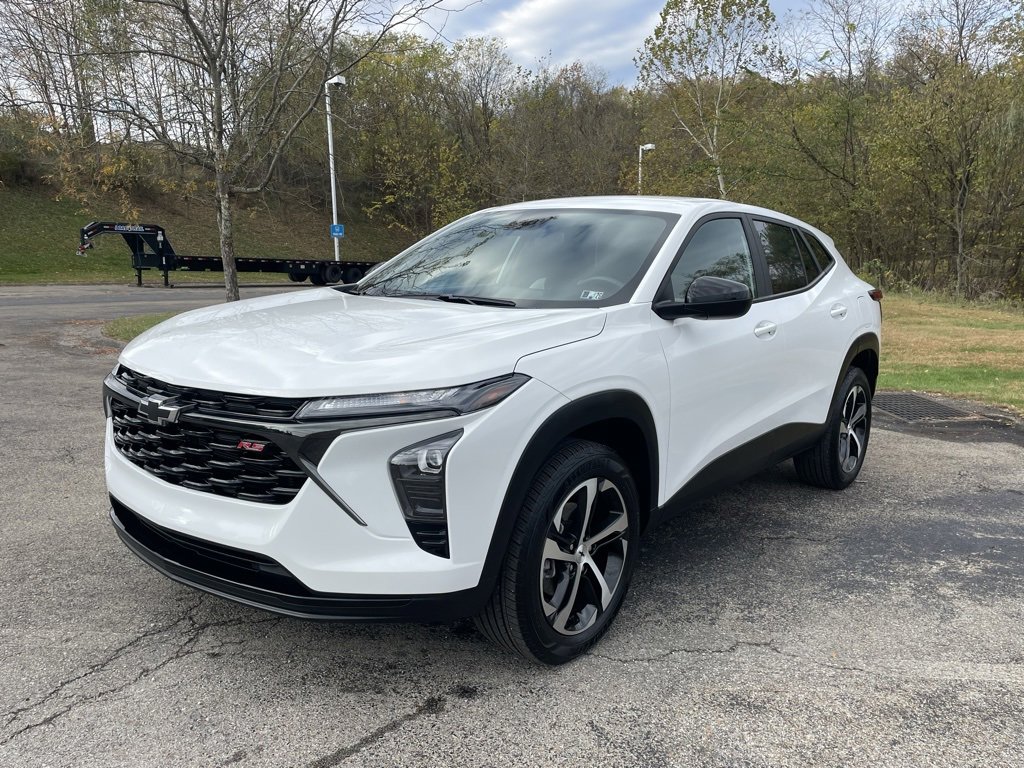 Used 2024 Chevrolet Trax RS w/ Driver Confidence Package image 7