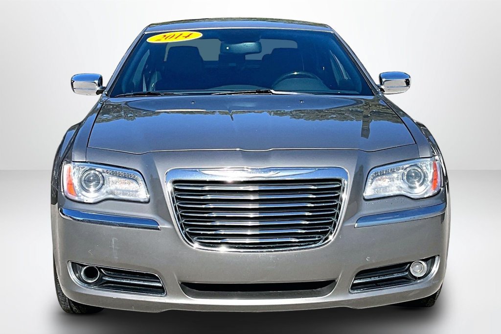 Used 2014 Chrysler 300 C w/ Beats Audio Group AWD/4WD image 2