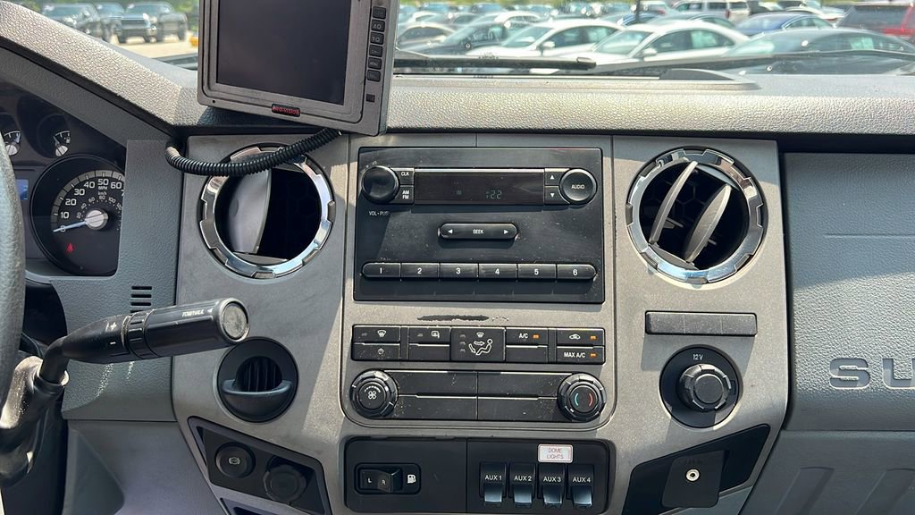 Used 2017 Ford F650 2WD Regular Cab Super Duty image 20