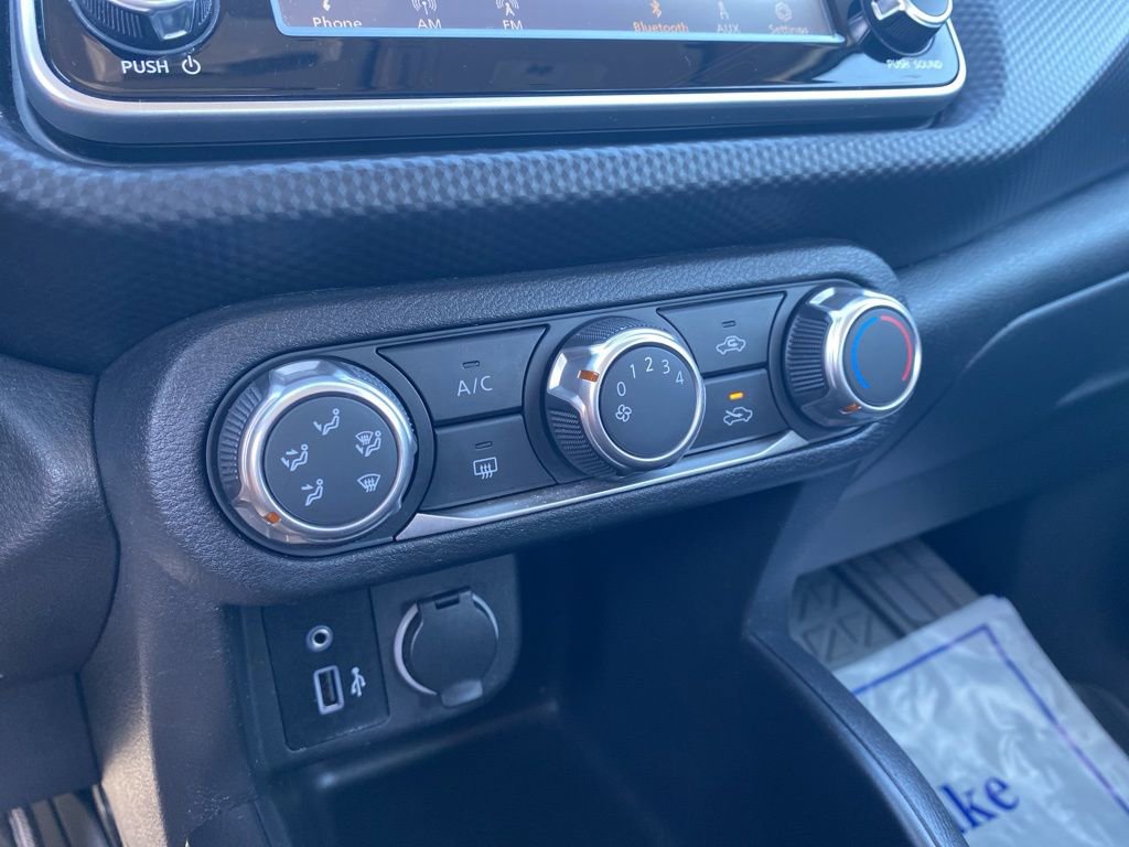 Used 2022 Nissan Kicks S image 25