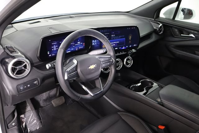 Used 2024 Chevrolet Blazer EV LT AWD/4WD image 25