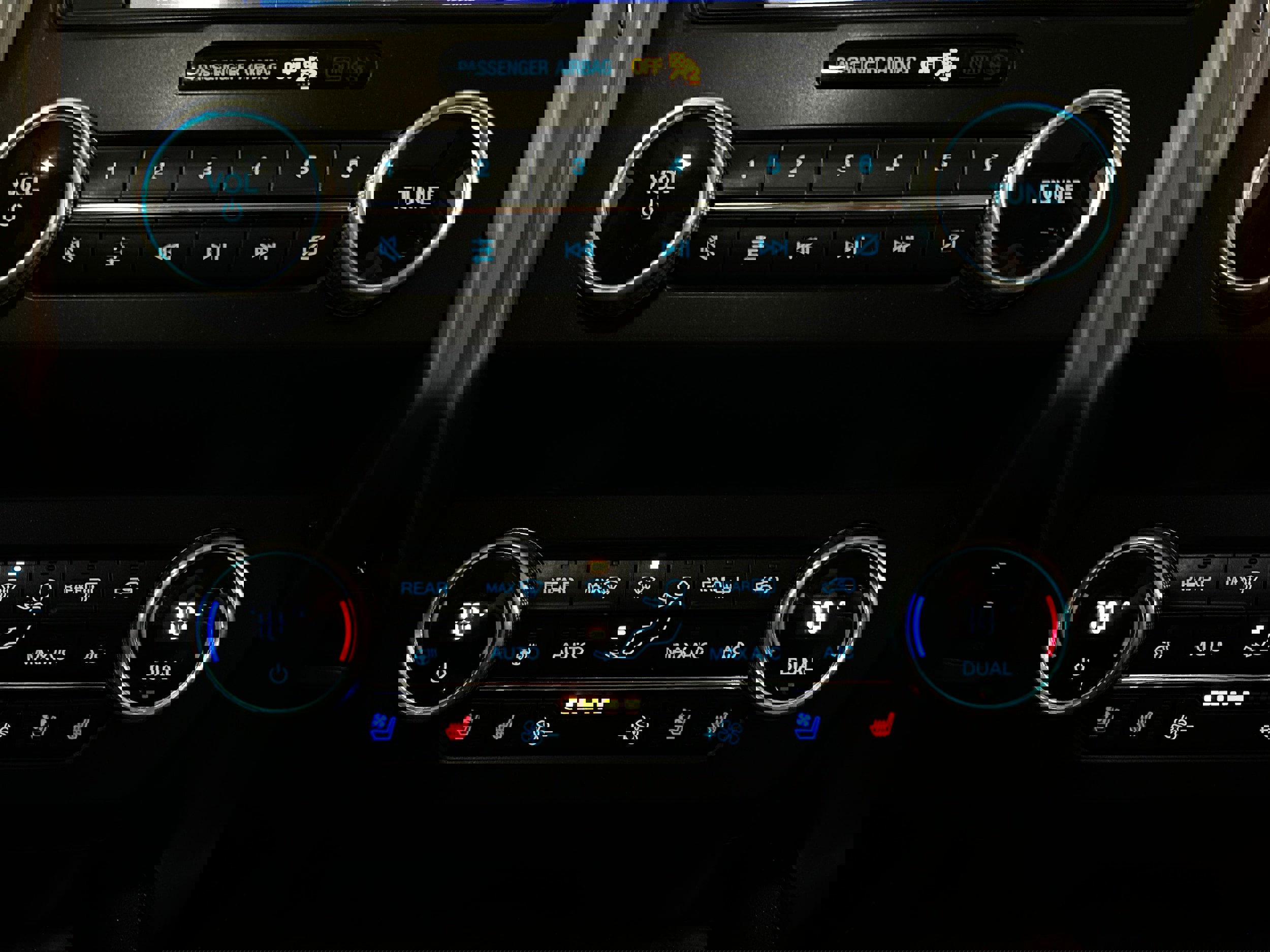 Used 2021 Ford Expedition Platinum image 9