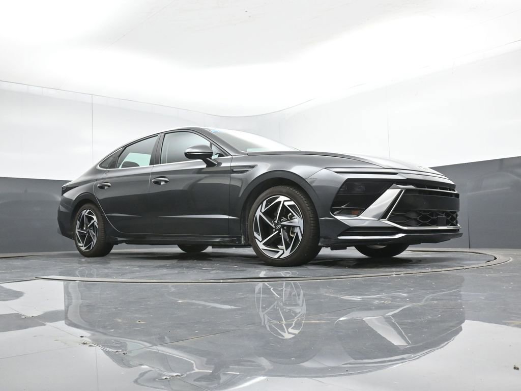 Used 2025 Hyundai Sonata SEL FWD image 44