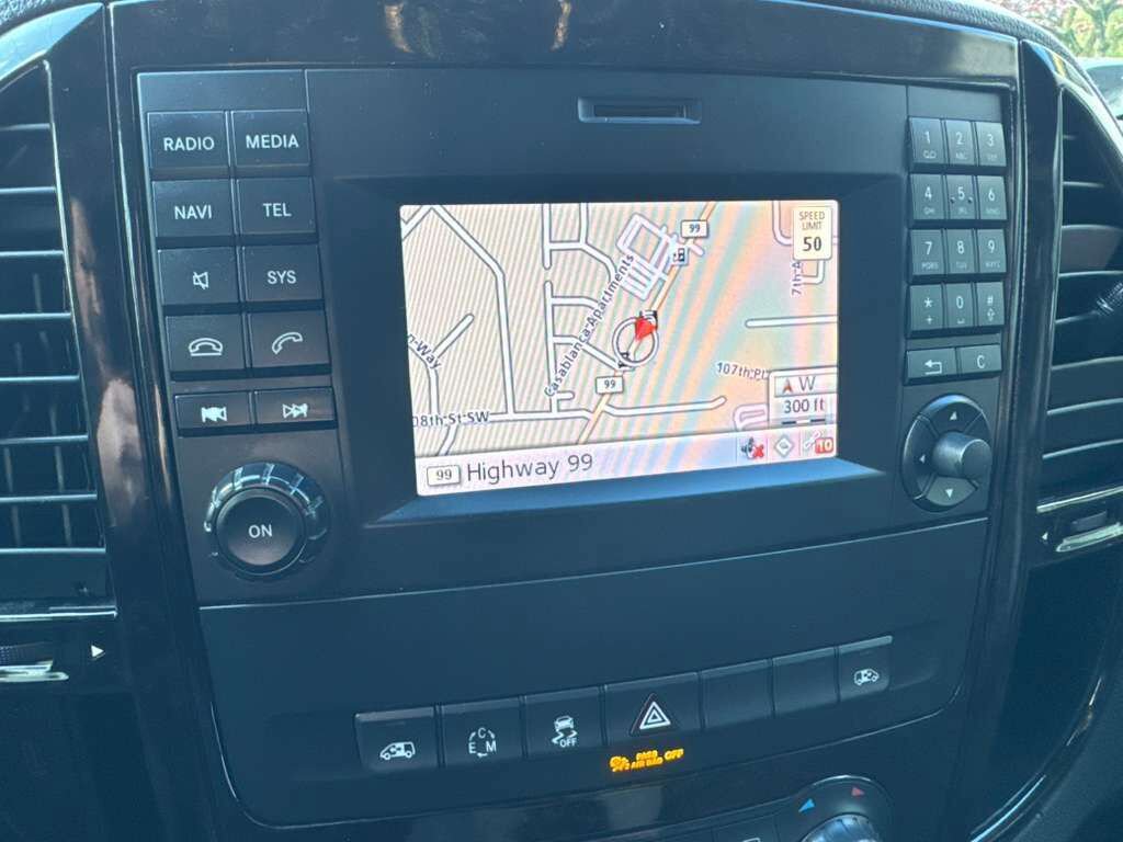 Used 2016 Mercedes-Benz Metris Passenger image 36