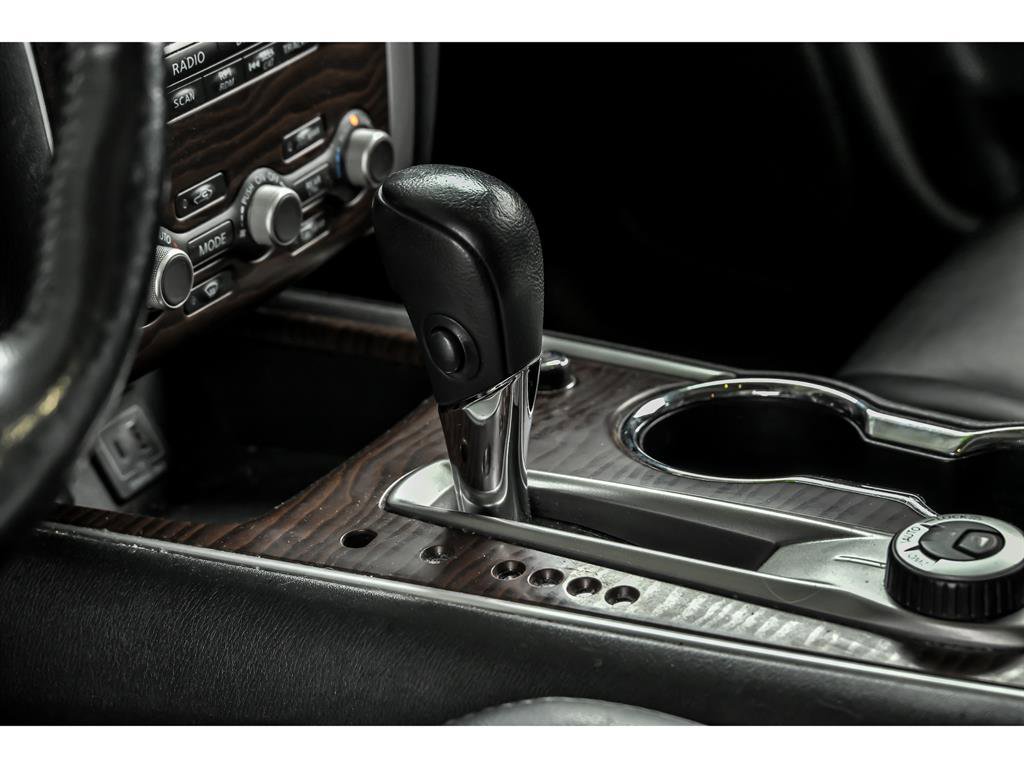 Used 2019 Nissan Pathfinder Platinum image 23