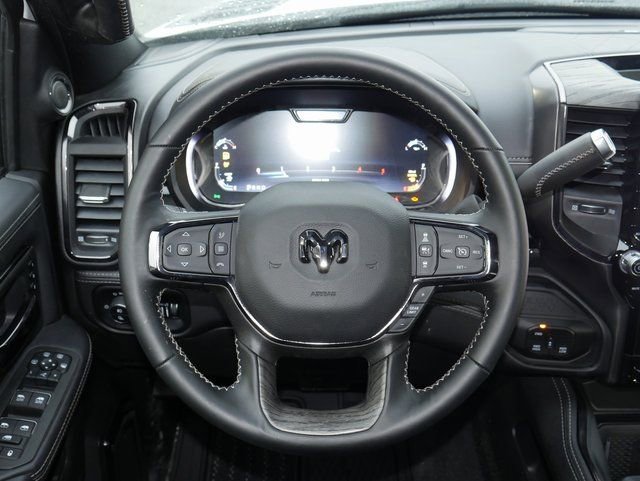 Used 2025 RAM 3500 Limited AWD/4WD image 19