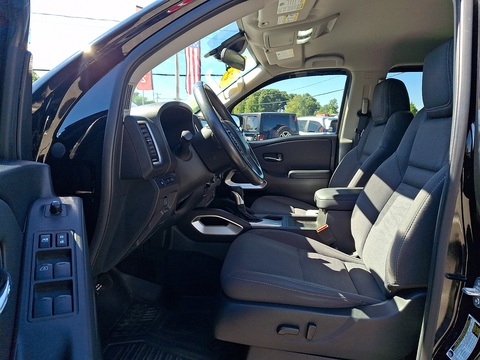 Used 2024 Nissan Frontier SV w/ SV Convenience Package AWD/4WD image 15