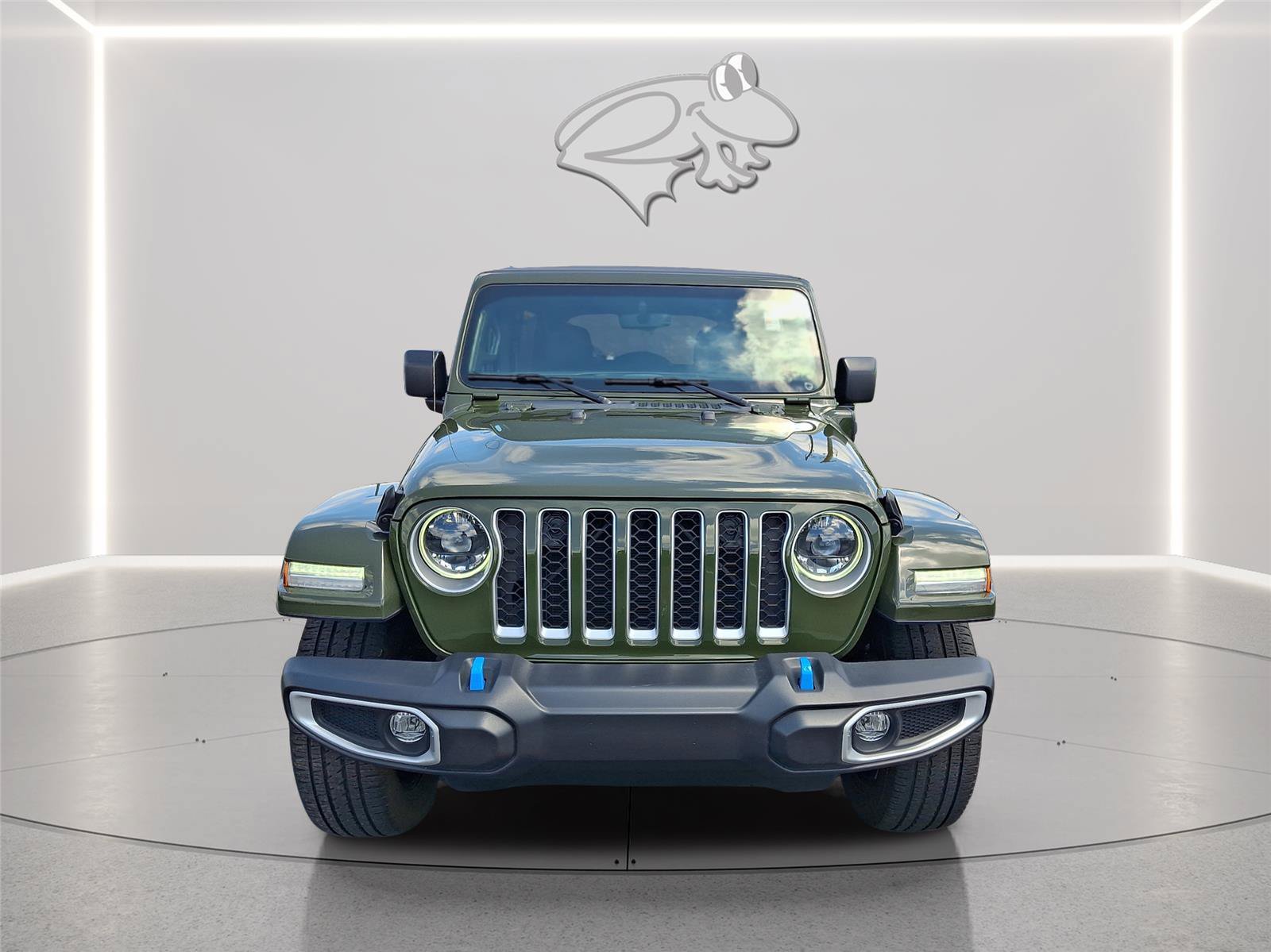 Used 2023 Jeep Wrangler Unlimited Sahara w/ Cold Weather Group AWD/4WD image 2