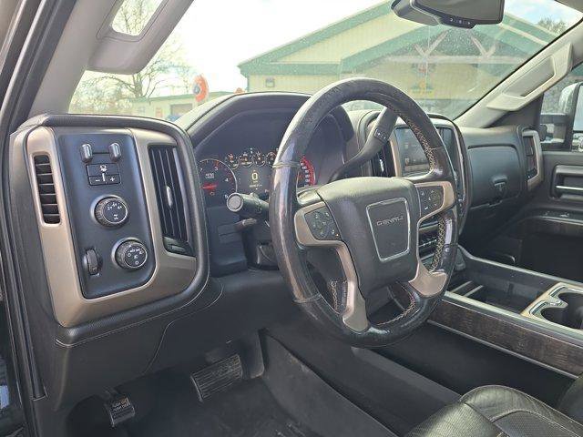 Used 2015 GMC Sierra 3500 Denali w/ Duramax Plus Package image 24