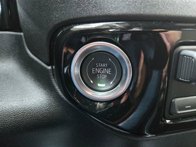 Used 2025 GMC Sierra 1500 Elevation image 35