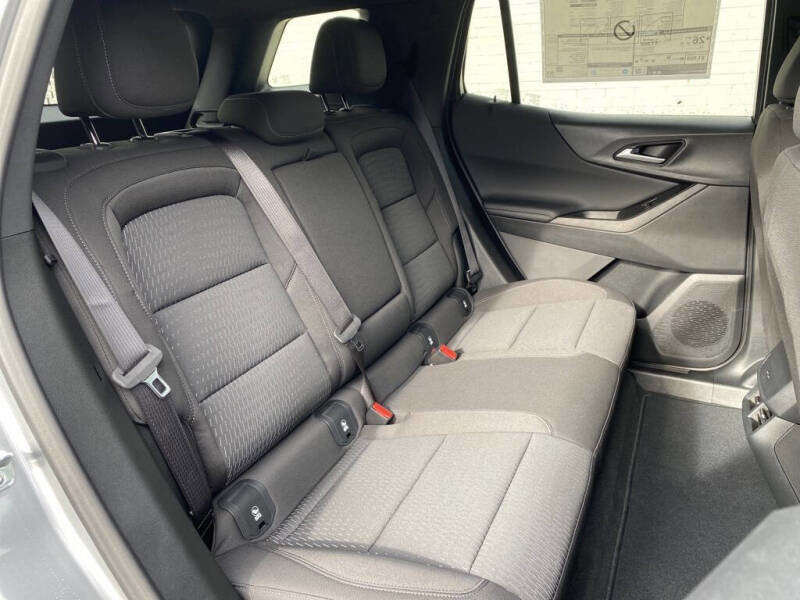 New 2026 Chevrolet Equinox LT image 12