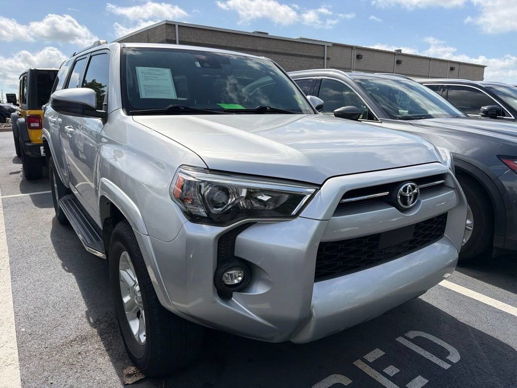 Used 2021 Toyota 4Runner SR5 AWD/4WD image 2