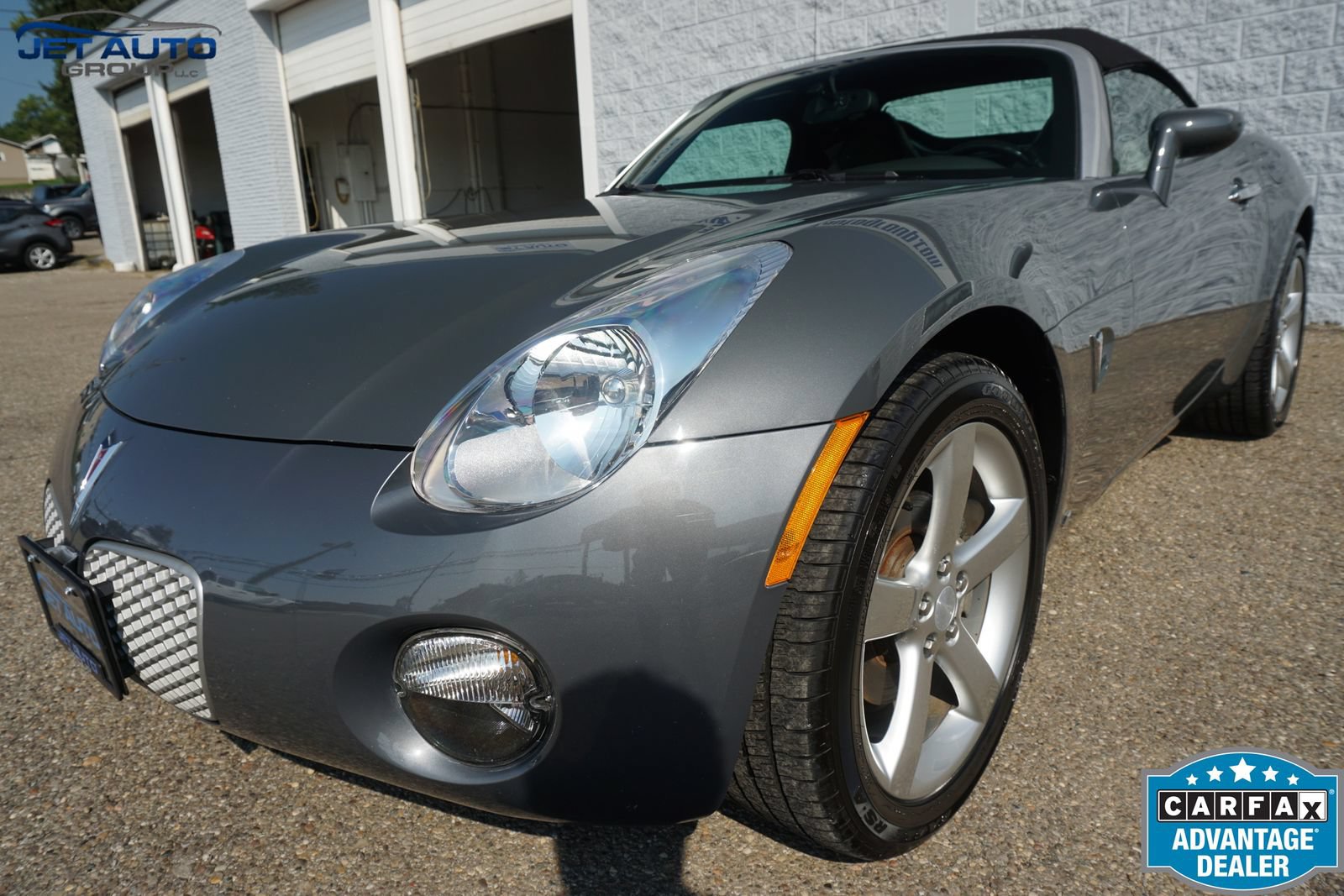 Used 2008 Pontiac Solstice Convertible w/ Premium Package RWD image 5