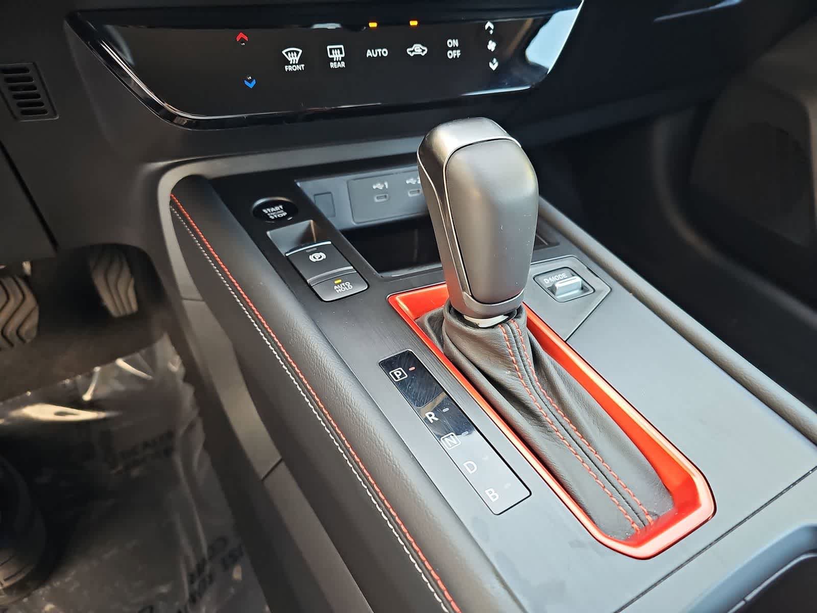 Used 2025 Nissan Kicks SR FWD image 21