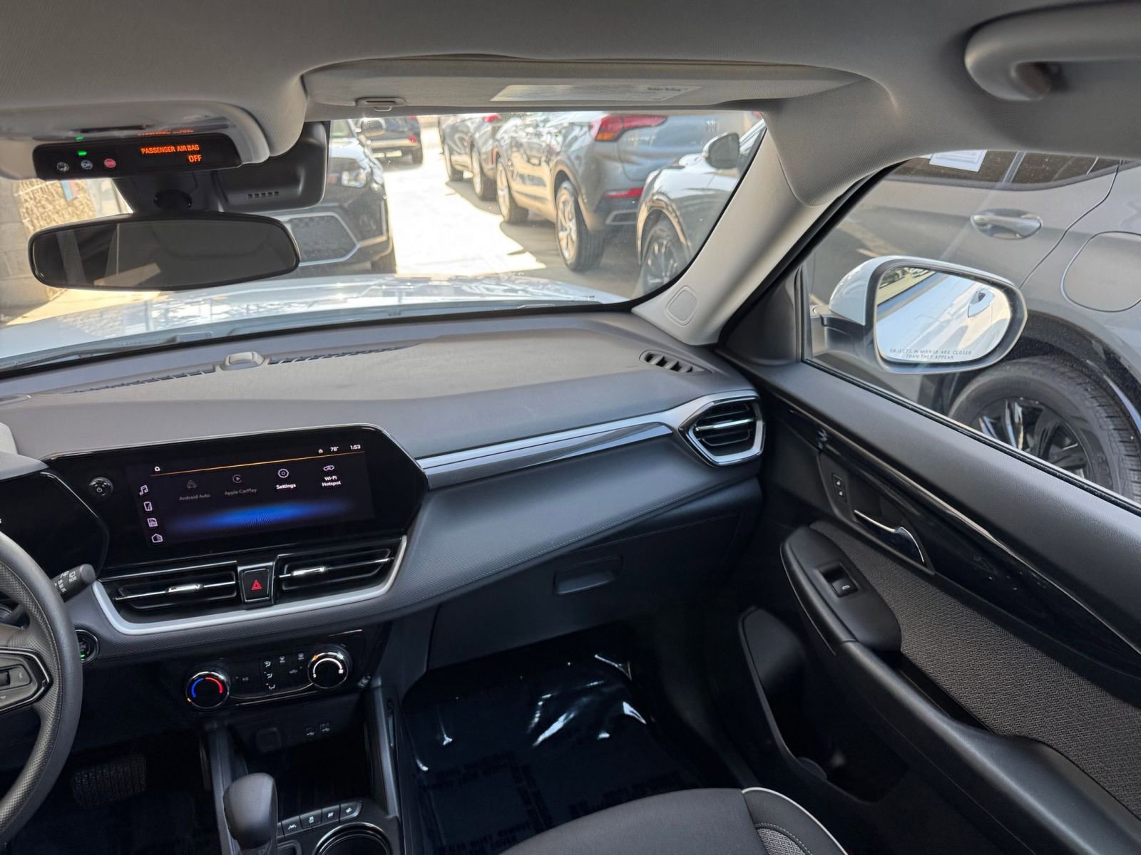 Used 2025 Chevrolet TrailBlazer LT image 34