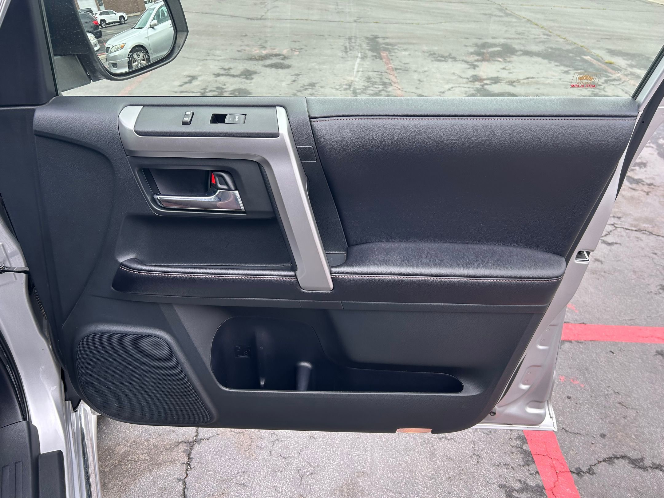 Used 2016 Toyota 4Runner Limited AWD/4WD image 27