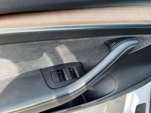 Used 2021 Tesla Model 3 Standard Range Plus RWD image 34
