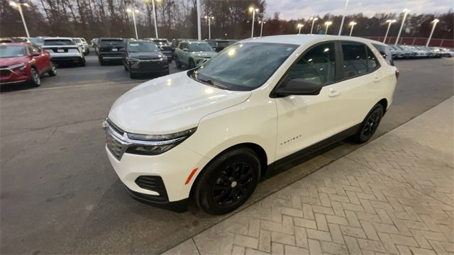 Certified 2022 Chevrolet Equinox LS w/ LS Convenience Package image 4