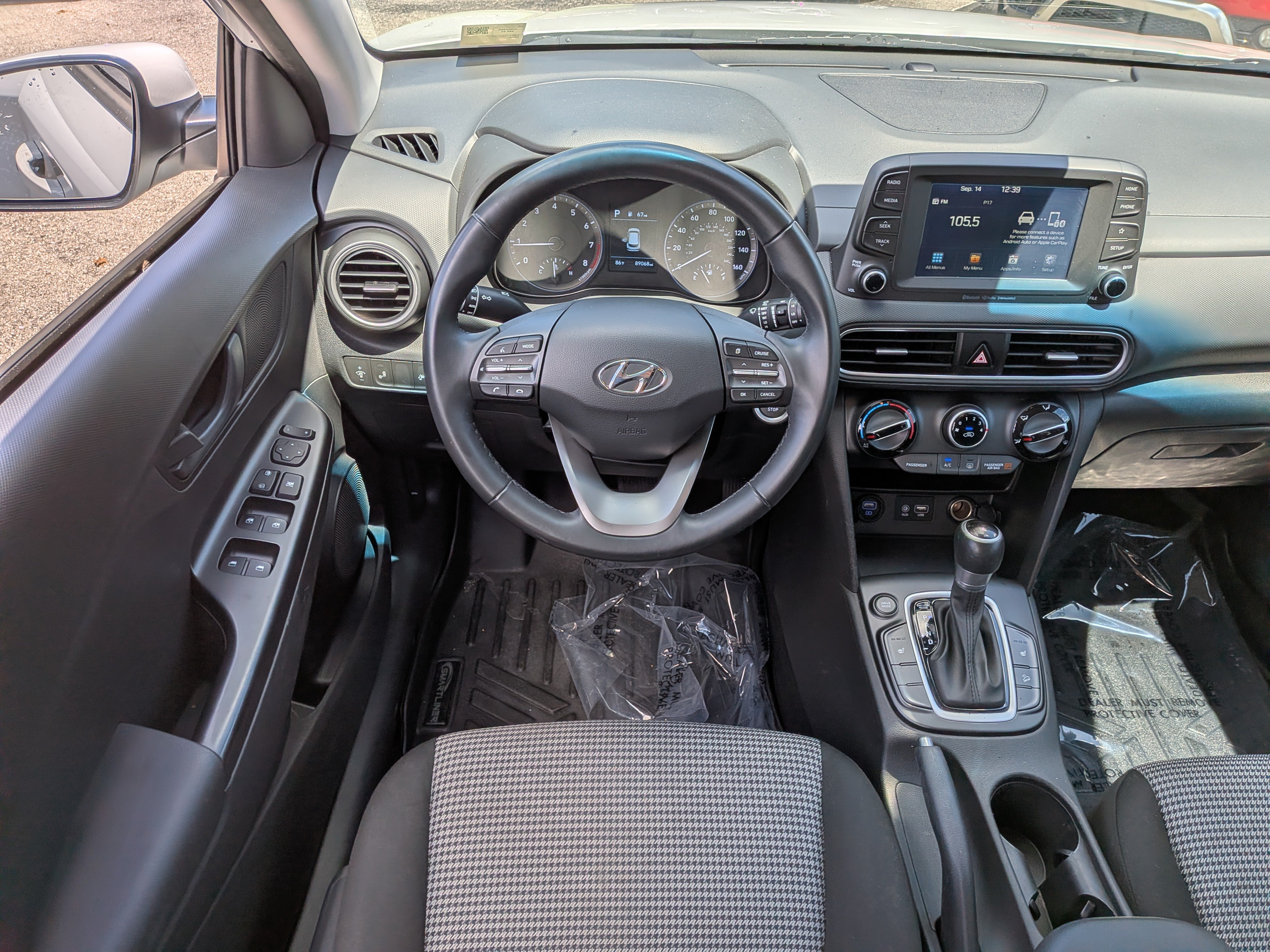 Used 2021 Hyundai Kona SEL FWD image 16