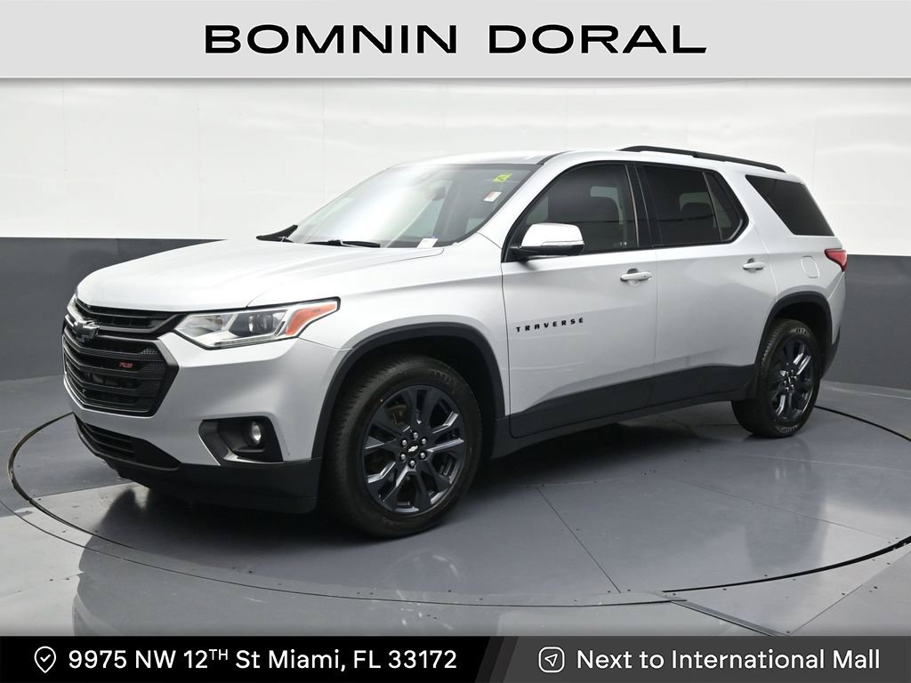 Used 2021 Chevrolet Traverse RS FWD image 1