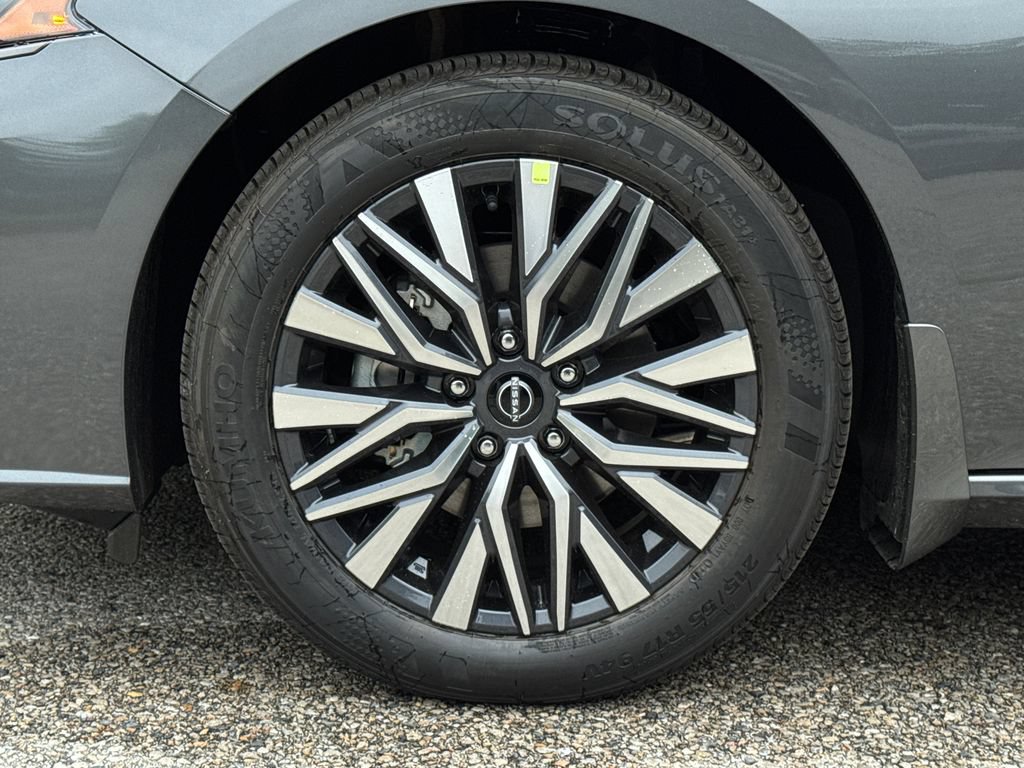 New 2026 Nissan Altima 2.5 SV FWD image 5
