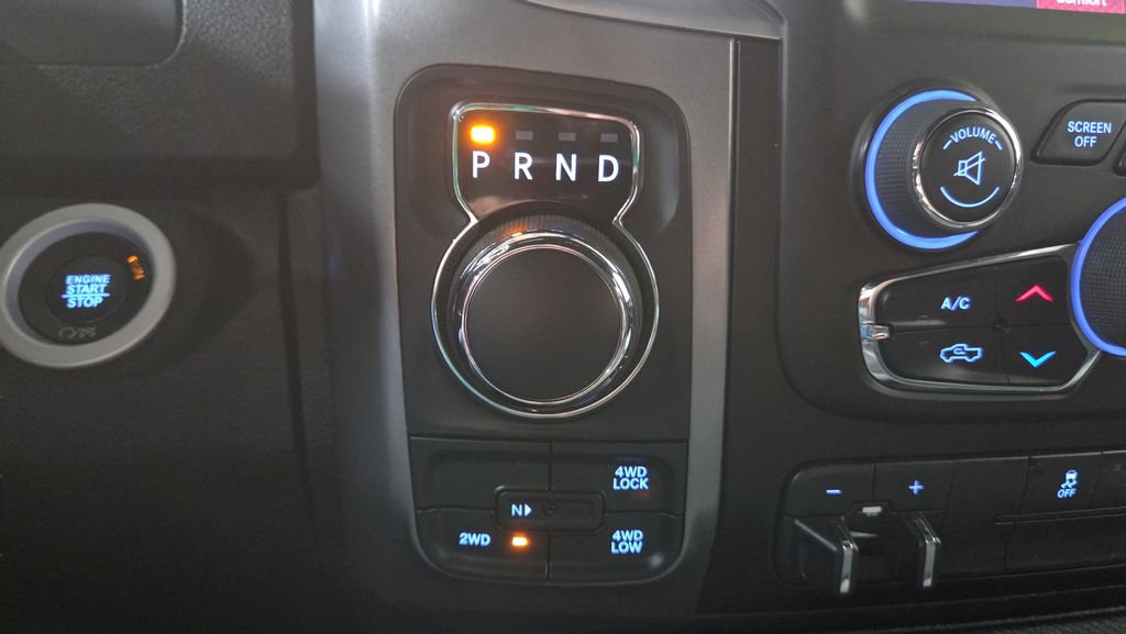 Used 2022 RAM 1500 Classic SLT AWD/4WD image 15