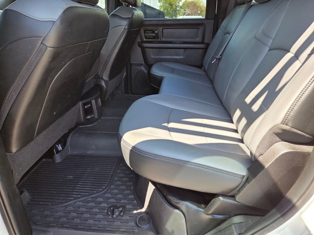 Used 2024 RAM 3500 Tradesman w/ Chrome Appearance Group image 17