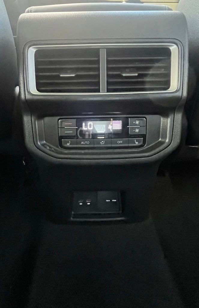 Certified 2025 Volkswagen Atlas SEL AWD/4WD image 15