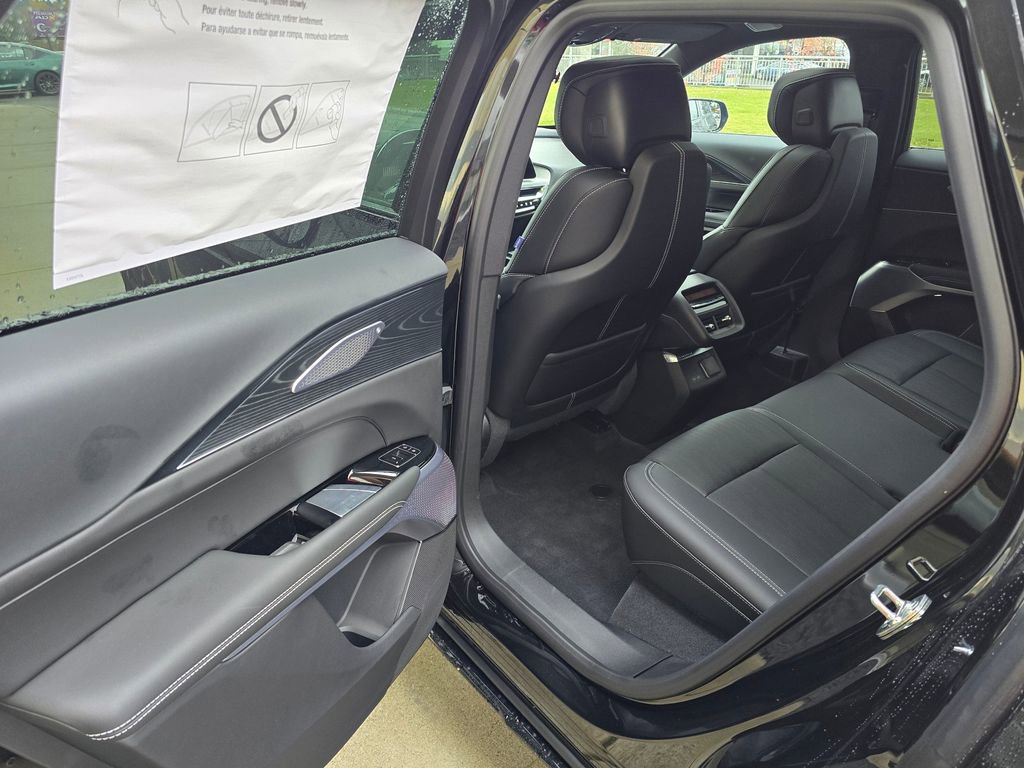 New 2026 Cadillac Lyriq V AWD/4WD image 15