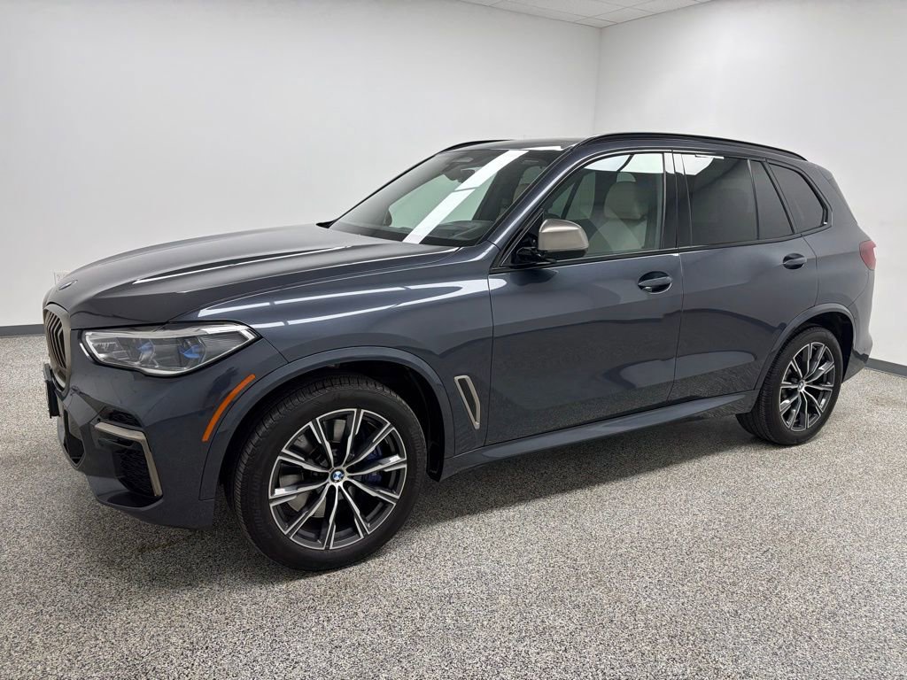 Used 2022 BMW X5 M50i w/ Executive Package image 3