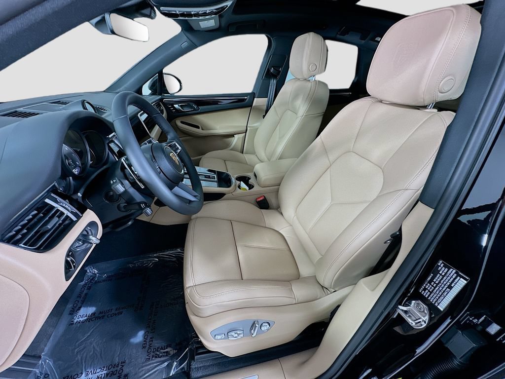 New 2026 Porsche Macan S AWD/4WD image 5