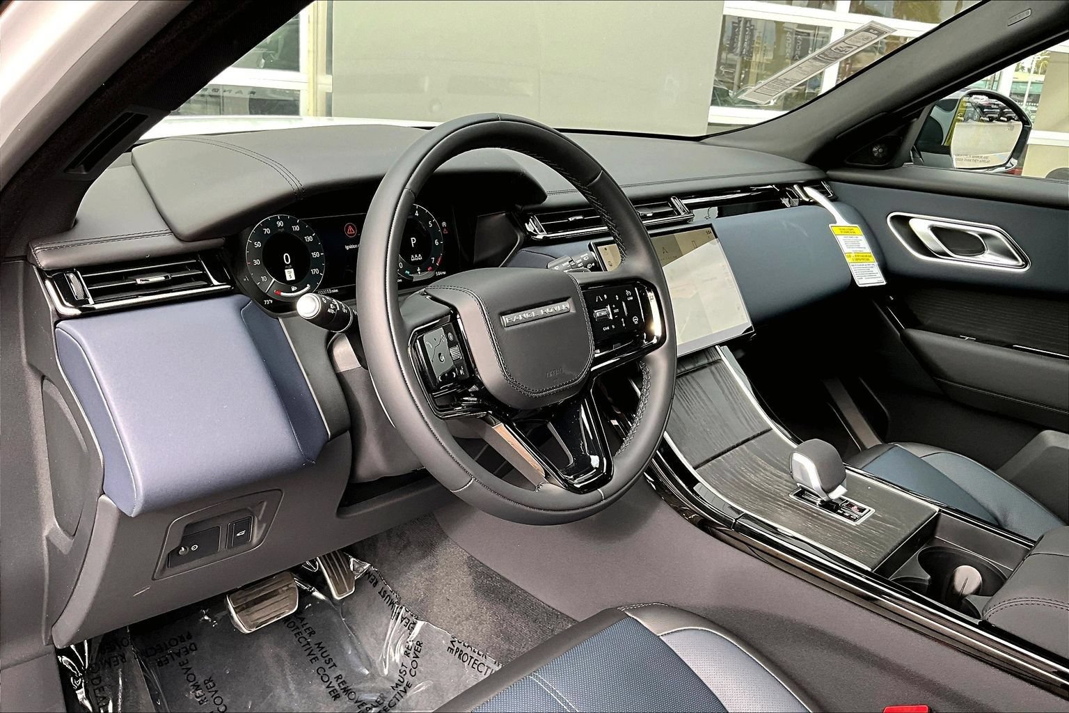 New 2026 Land Rover Range Rover Velar Dynamic SE AWD/4WD image 6