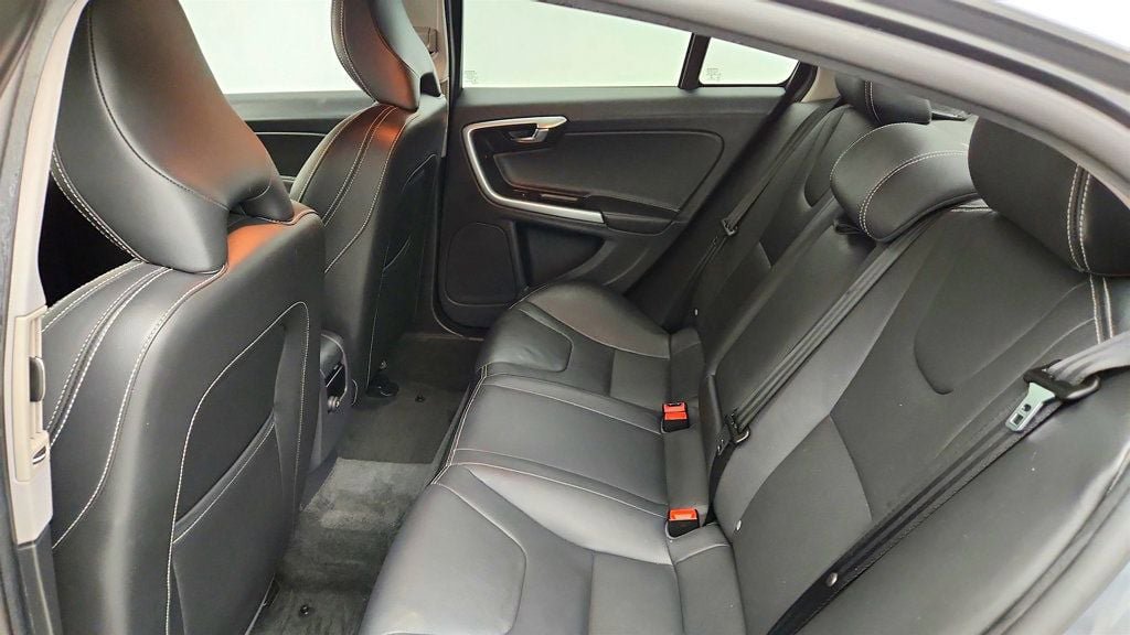 Used 2018 Volvo S60 T5 Dynamic w/ Vision Package AWD/4WD image 21