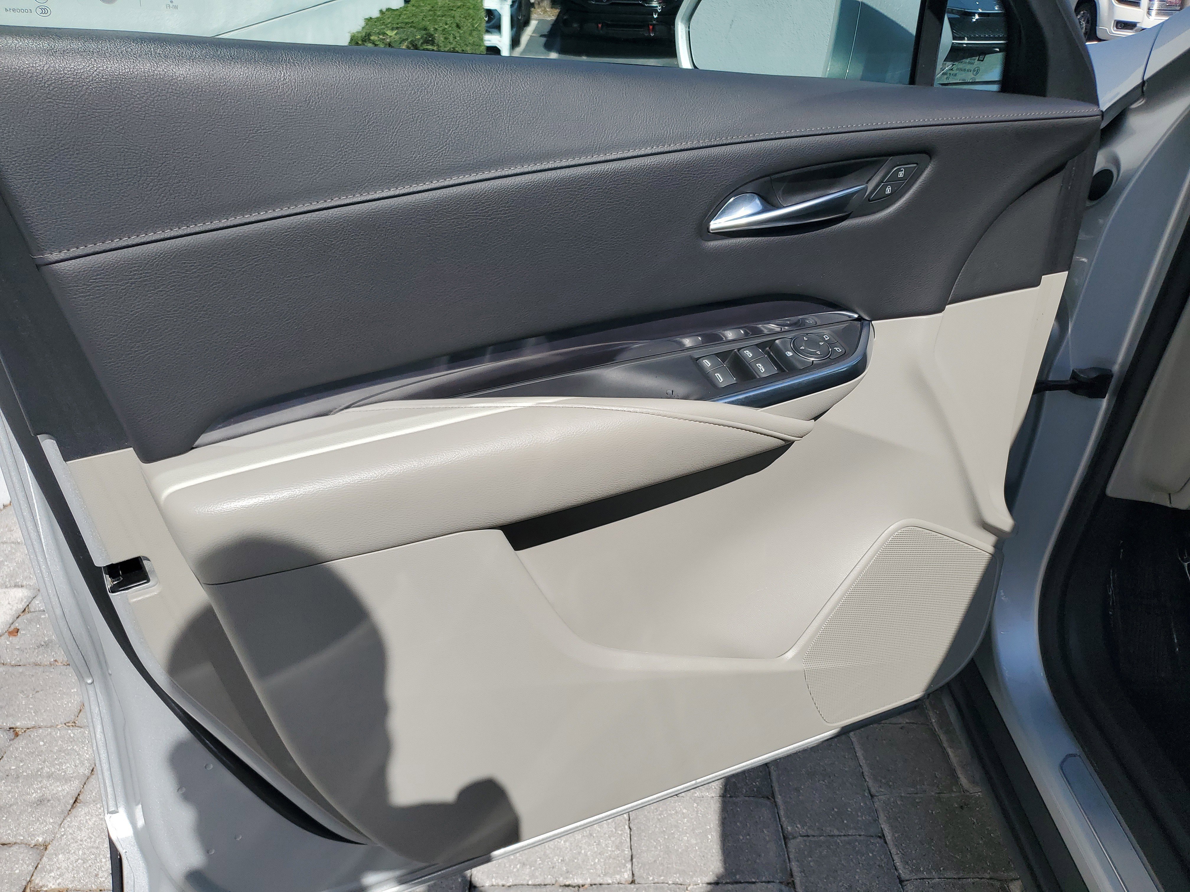 Used 2020 Cadillac XT4 Luxury image 17