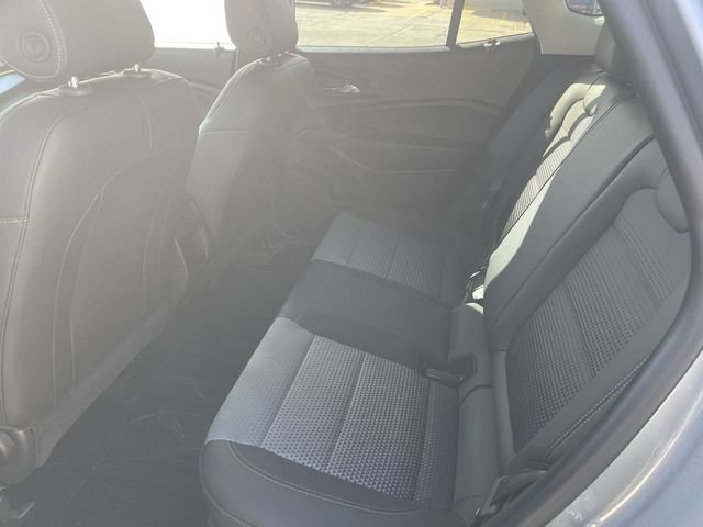Used 2025 Chevrolet Trax LT image 13