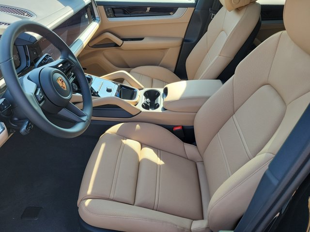 New 2026 Porsche Cayenne AWD/4WD image 22