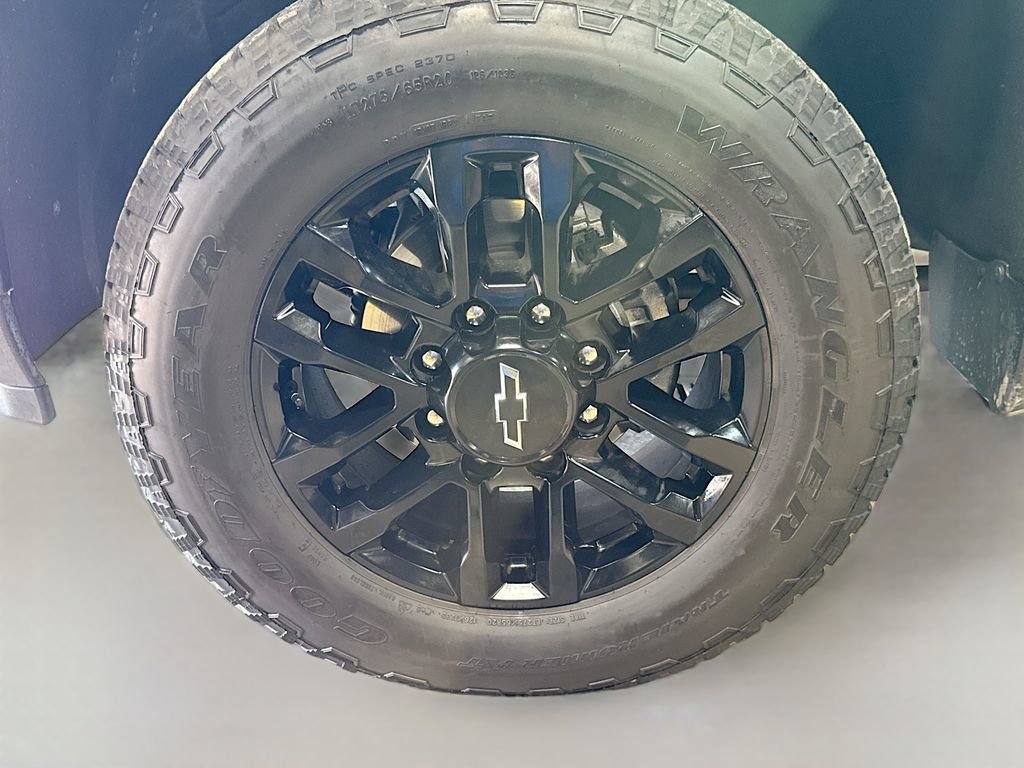 Used 2025 Chevrolet Silverado 2500 LT w/ Trail Boss Package AWD/4WD image 31