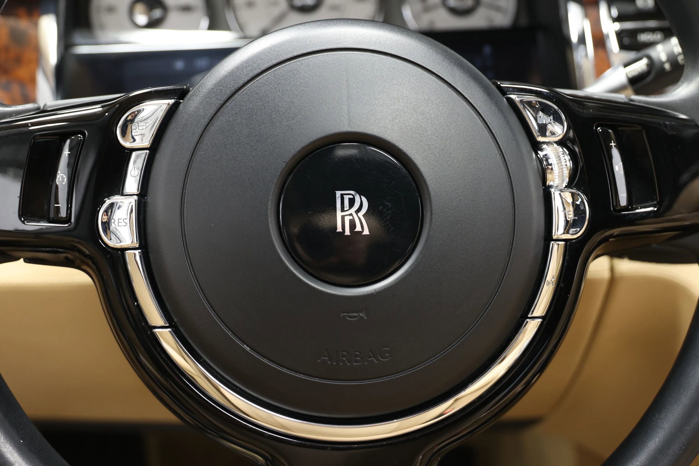 Used 2011 Rolls-Royce Ghost image 24