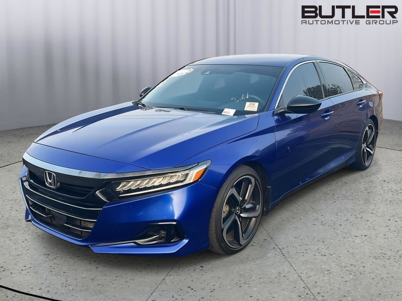 Used 2022 Honda Accord Sport image 2