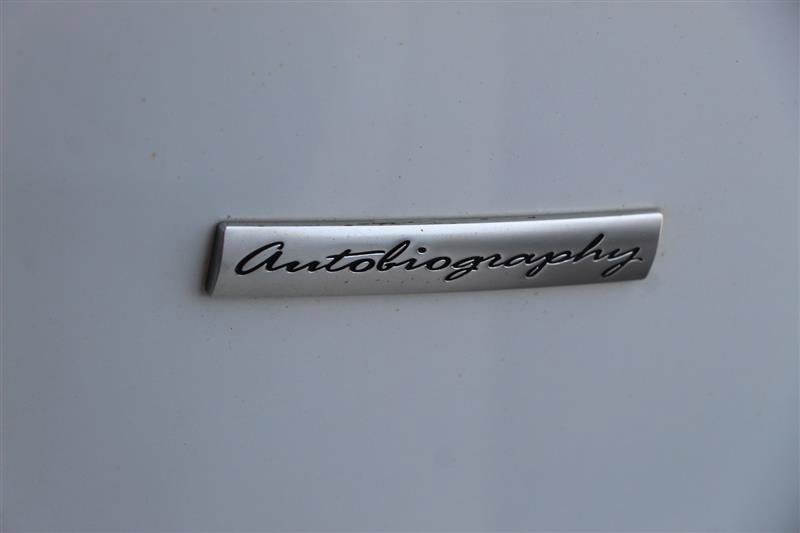 Used 2015 Land Rover Range Rover Autobiography image 18