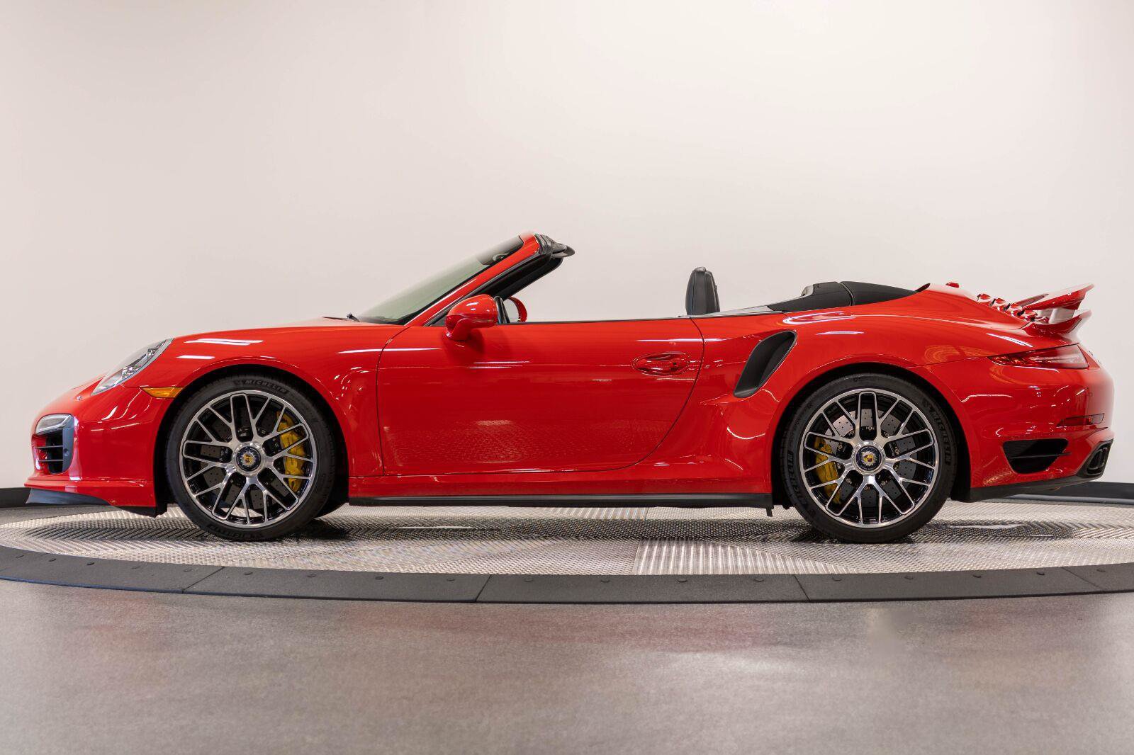 Used 2015 Porsche 911 Turbo S AWD/4WD image 10