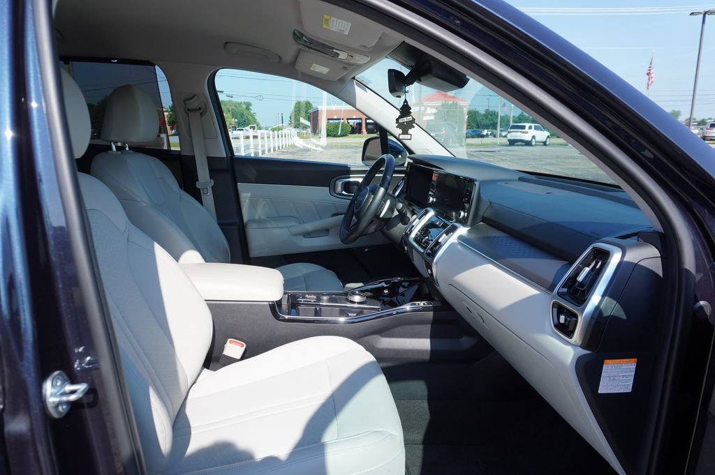 Used 2023 Kia Sorento SX Prestige AWD/4WD image 9