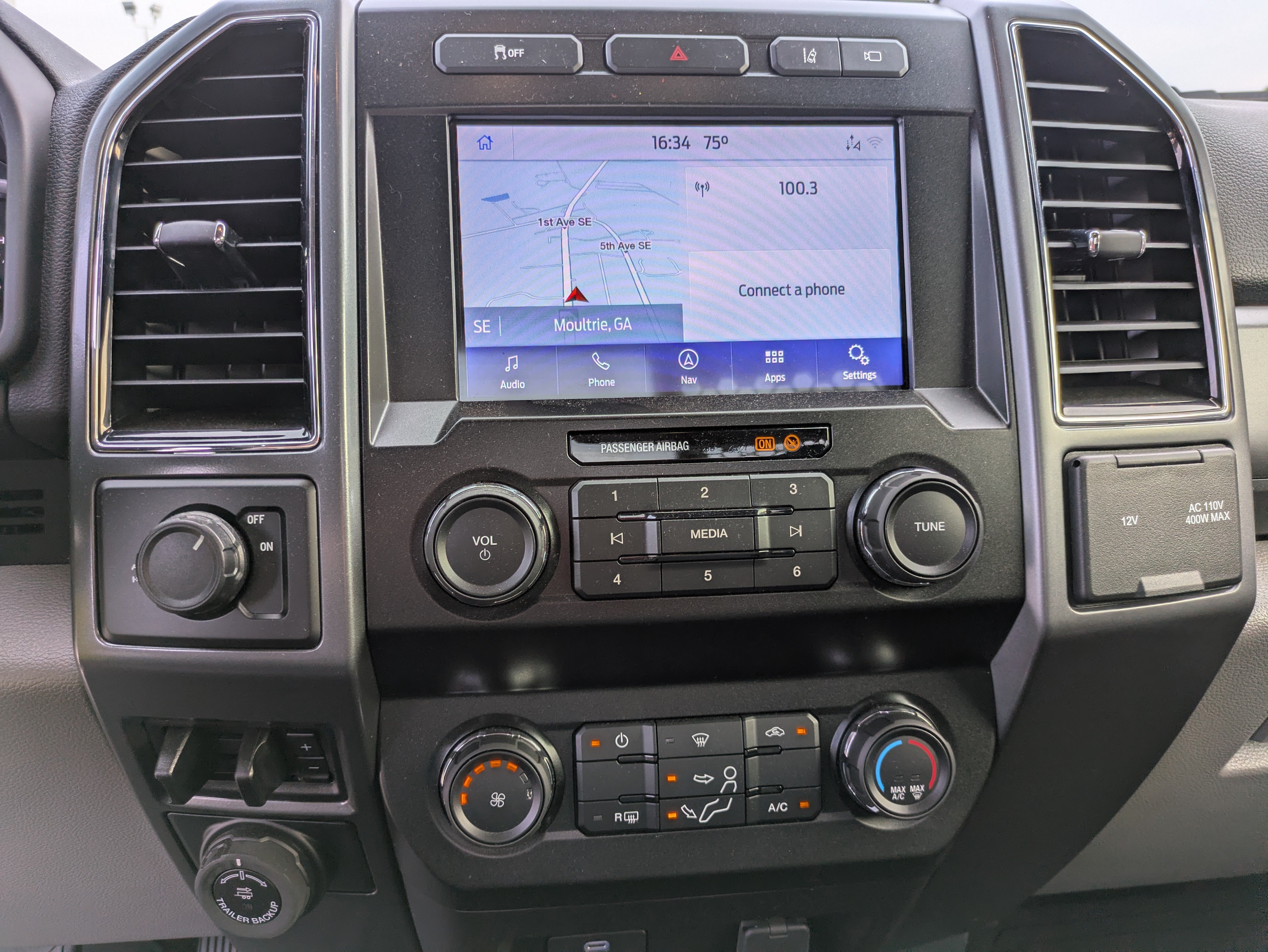 Used 2022 Ford F250 XLT w/ XLT Value Package RWD image 19