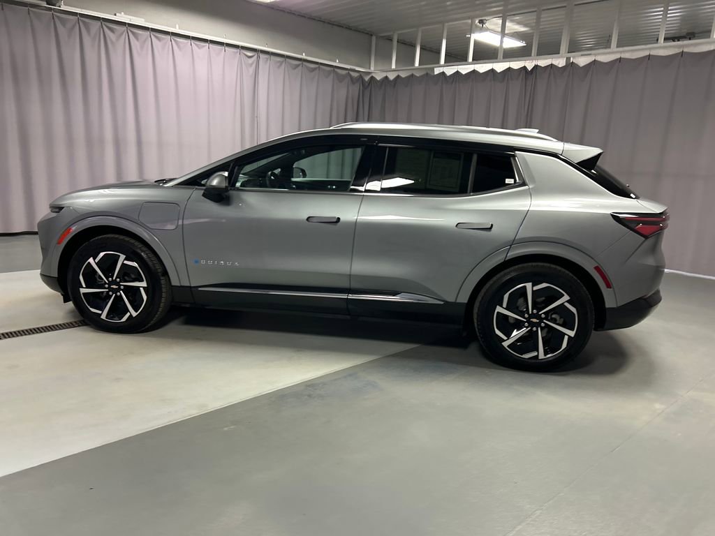 Used 2024 Chevrolet Equinox EV LT image 4