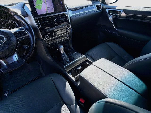 Used 2022 Lexus GX 460 Premium w/ Premium Plus Package AWD/4WD image 16